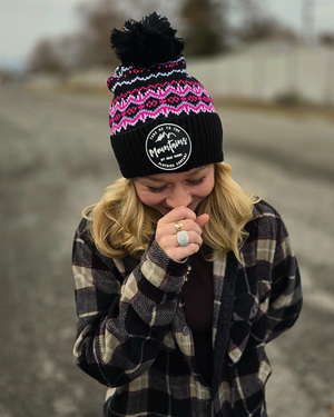 Take me to the Mountains Beanie - Black